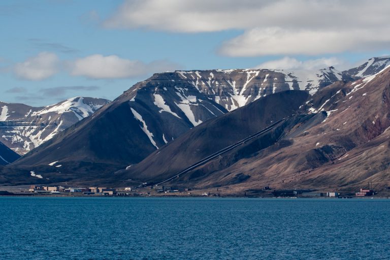 arktis arctic spitzbergen svalbard billefjord pyramiden verlassener ort lost places