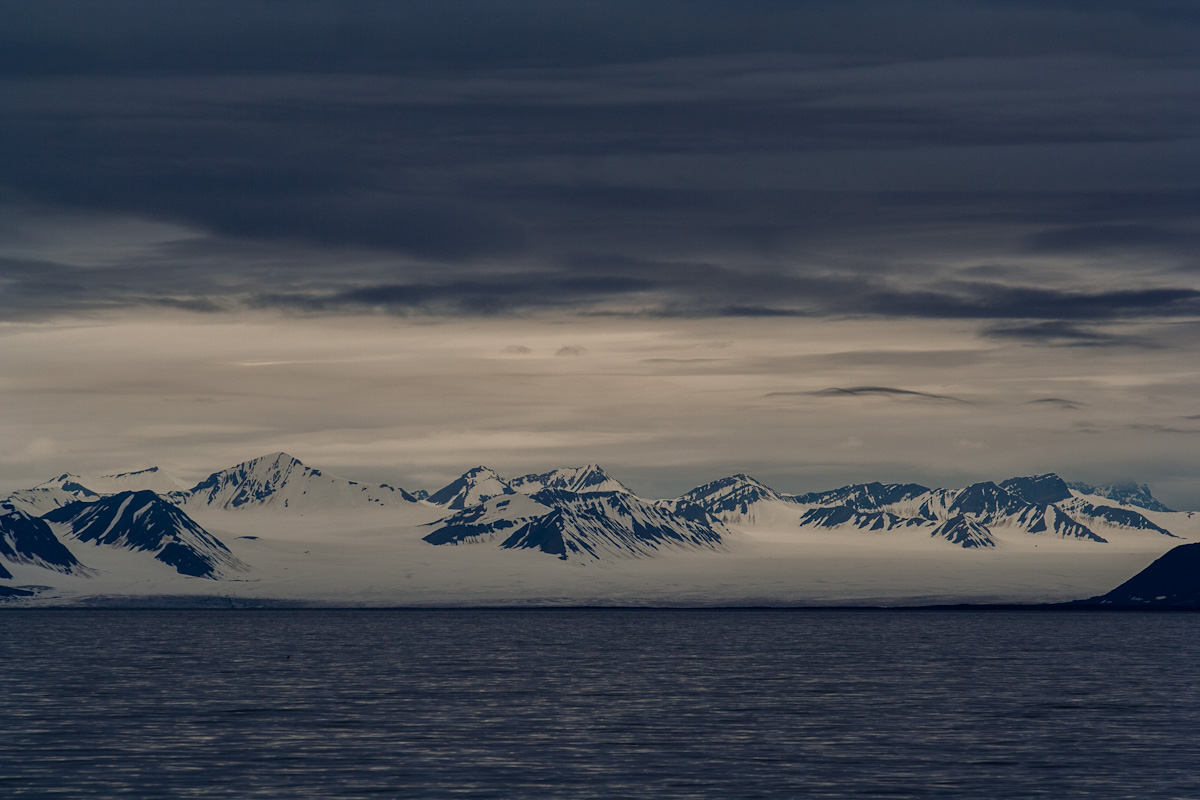 arktis arctic spitzbergen svalbard sveabreen gletscher glacier icefjord